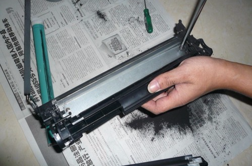 打印机加墨粉价格(打印机墨粉价格贵的和便宜有什么区别)
