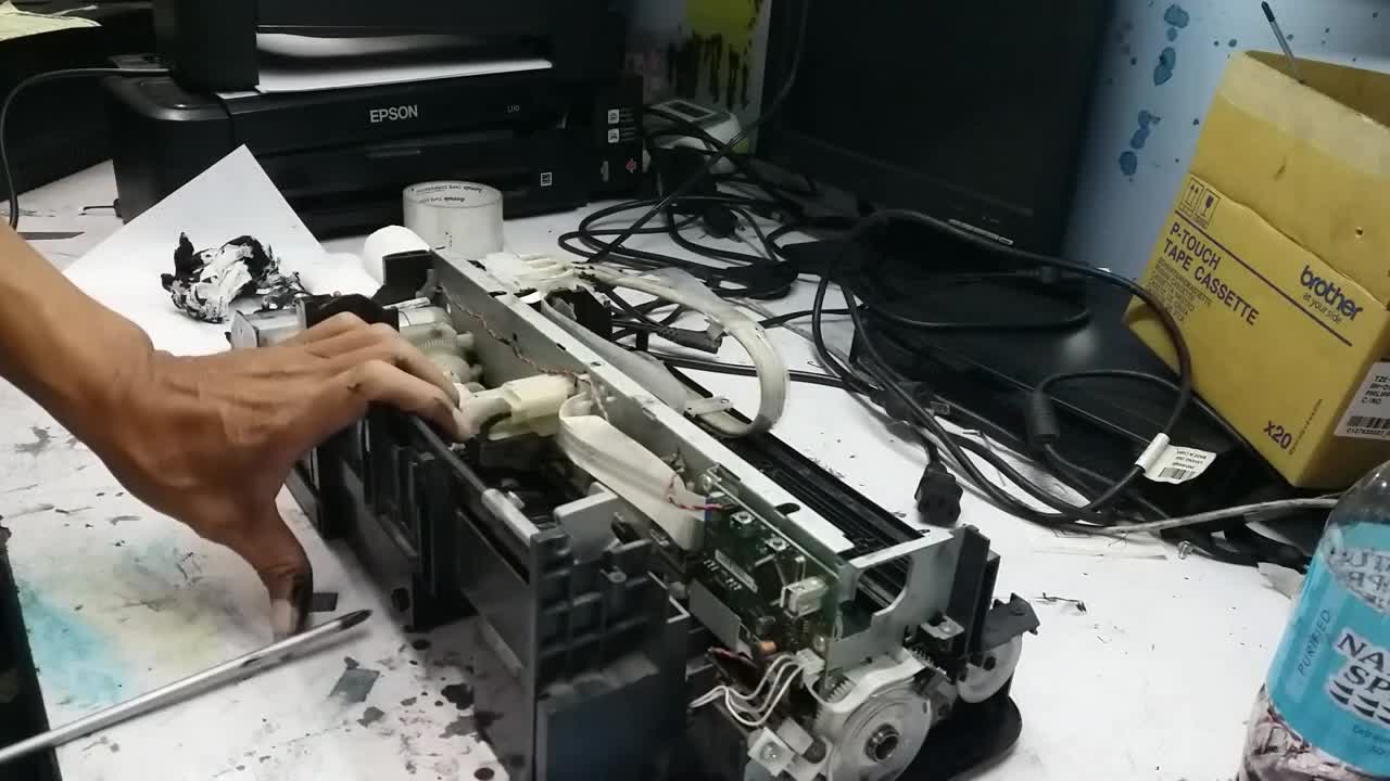 多功能打印机不吸纸怎么修理(多功能打印机不吸纸怎么修理视频)