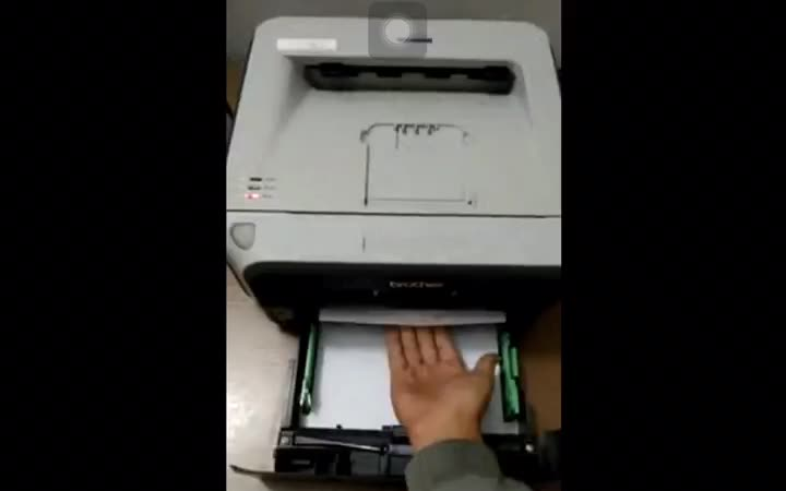 联想打印机卡纸了怎么办才能拿出纸(联想打印机卡纸了怎么办才能拿出纸盒)